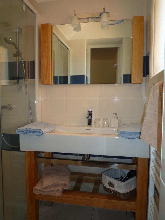 L' Escale Tranquille Bed & Breakfast Sete Bilik gambar
